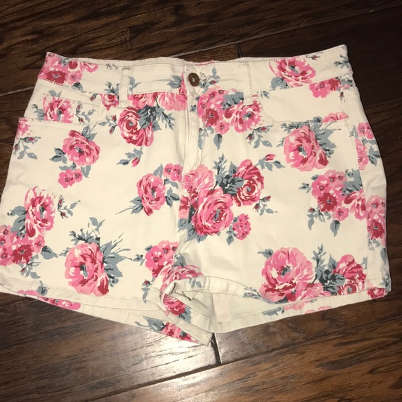 Forever 21 Shorts - Picture 1 of 3